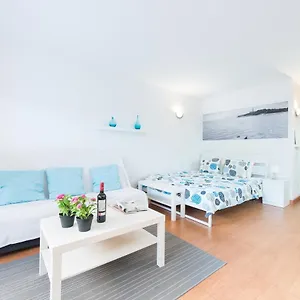 https://nice-studio-in-siesta-2-puerto-alcudia-2.allmallorcahotels.com
